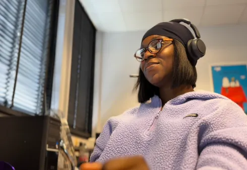 noise cancelling headphones for call center office